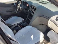 Usata 2008 Alfa Romeo 159 Distinctive Tre volumi | 5000 € (Molto cara)