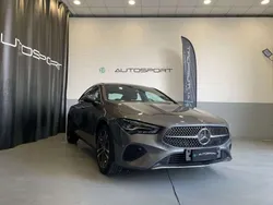 Grigio Usata 2024 Mercedes CLA180 Advanced Tre volumi | 33.500 € (Buon prezzo)