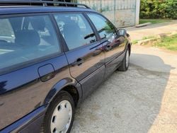 Blu Usata 1990 VW Passat Tre volumi | 3000 €