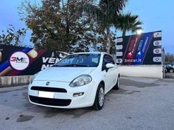 Bianco Usata 2014 Fiat Punto Tre volumi | 5399 € (Buon prezzo)
