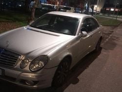 Usata 2007 Mercedes E220 Tre volumi | 2000 € (Super prezzo)