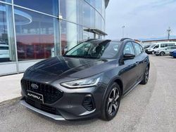 Magnetic grey Usata 2022 Ford Focus ST-Line Tre volumi | 17.500 € (Buon prezzo)