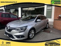 Grigio argento Usata 2017 Renault Mégane GrandTour Zen Station wagon | 9990 € (Buon prezzo)