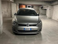 Grigio Usata 2014 VW Golf VII Tre volumi | 8500 € (Buon prezzo)