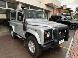 Zermatt silver Usata 2008 Land Rover Defender S Station wagon | 39.500 € (Molto cara)