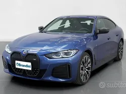 Blu mediterraneo metallizzato Usata 2023 BMW i4 Sport Line Tre volumi | 47.800 € (Super prezzo)
