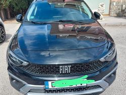 Nero Usata 2021 Fiat Tipo Cross Due volumi | 15.000 € (Buon prezzo)