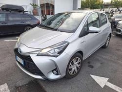 Argento Usata 2020 Toyota Yaris Hybrid Business Edition Tre volumi | 13.890 € (Ottimo prezzo)