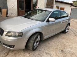 Grigio Usata 2004 Audi A3 Due volumi | 2200 € (Buon prezzo)