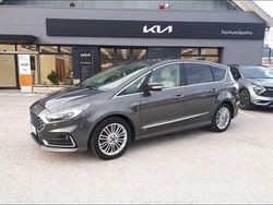 Ceramic grey/black metallic Usata 2019 Ford S-MAX Vignale Monovolume | 19.800 € (Ottimo prezzo)