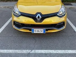 Usata 2015 Renault Clio IV Trophy Tre volumi | 18.250 € (Molto cara)