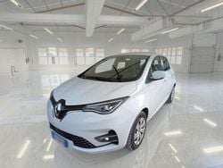 Bianco Usata 2021 Renault Zoe Business Due volumi | 12.400 € (Ottimo prezzo)