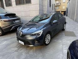 Grigio Usata 2022 Renault Clio V Business Tre volumi | 10.900 € (Buon prezzo)