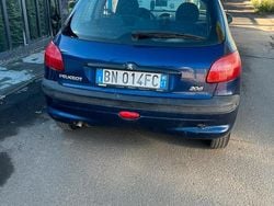 Blu Usata 2000 Peugeot 206 Tre volumi | 1399 €