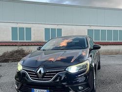 Nero Usata 2017 Renault Mégane IV Tre volumi | 9990 €