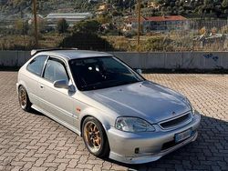 Grigio Usata 1999 Honda Civic LS Due volumi | 12.000 €
