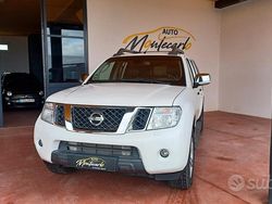Bianco Usata 2015 Nissan Navara Pick-up | 19.600 €