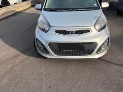 Grigio Usata 2014 Kia Picanto Due volumi | 3999 € (Ottimo prezzo)