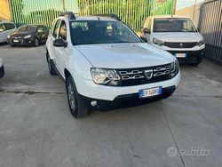 Bianco(met.) Usata 2015 Dacia Duster Ambiance SUV | 6699 € (Buon prezzo)