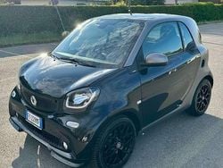 Nero Usata 2019 Smart ForTwo Coupé Passion Due volumi | 18.450 € (Cara)
