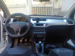 Usata 2011 Citroën C3 SELECTION Due volumi | 3000 € (Ottimo prezzo)