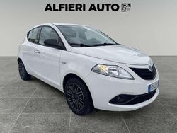 Bianco Usata 2019 Lancia Ypsilon Gold Due volumi | 10.400 € (Buon prezzo)