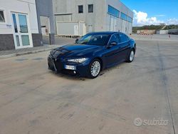 Blu Usata 2016 Alfa Romeo Giulia Tre volumi | 16.500 € (Cara)