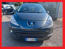 Grigio Usata 2010 Peugeot 207 Tre volumi | 3900 € (Buon prezzo)