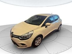 Madre perla Usata 2018 Renault Clio IV Zen Tre volumi | 10.850 € (Buon prezzo)