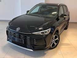 Grigio Nuova 2025 MG ZS Comfort Tre volumi | 18.390 € (Buon prezzo)