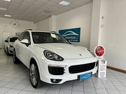 Bianco Usata 2017 Porsche Cayenne Platinum Edition SUV | 26.500 € (Ottimo prezzo)
