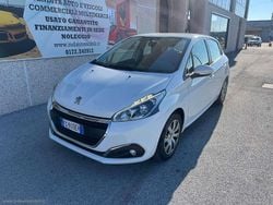 Bianco Usata 2017 Peugeot 208 Access Due volumi | 5900 € (Ottimo prezzo)