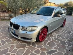 Argento Usata 2010 BMW 320 Tre volumi | 4900 € (Buon prezzo)