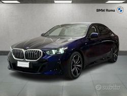 Tanzanite blue metallizzato Usata 2024 BMW i5 M Sport Tre volumi | 71.990 € (Buon prezzo)