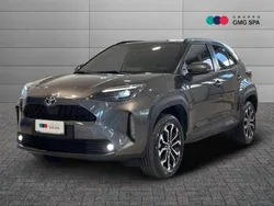 Grigio Usata 2023 Toyota Yaris Cross Trend SUV | 23.990 € (Buon prezzo)