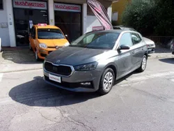 Grigio Usata 2022 Skoda Fabia Ambition Tre volumi | 11.900 € (Buon prezzo)