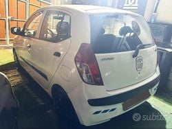Bianco Usata 2011 Hyundai i10 Due volumi | 3700 € (Buon prezzo)