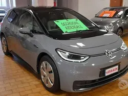 Moonstone grey/nero / metallizzato Usata 2021 VW ID.3 Pro Performance Due volumi | 19.800 € (Buon prezzo)