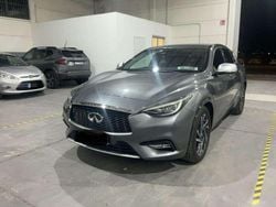 Grigio Usata 2016 Infiniti Q30 Tre volumi | 10.999 € (Buon prezzo)