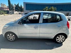 Grigio Usata 2011 Hyundai i10 Due volumi | 5999 € (Buon prezzo)