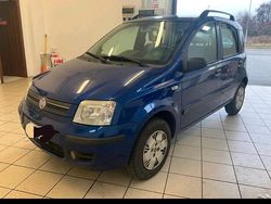 Blu Usata 2009 Fiat Panda Dynamic Tre volumi | 3800 € (Buon prezzo)