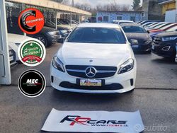 Bianco Usata 2016 Mercedes A200 Executive Tre volumi | 13.700 €