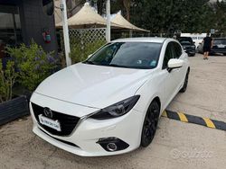 Bianco Usata 2015 Mazda 3 Exceed Tre volumi | 11.500 € (Cara)