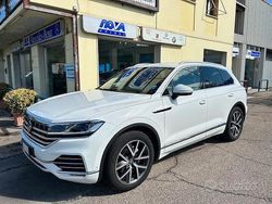 Bianco Usata 2022 VW Touareg Elegance SUV | 48.500 € (Cara)