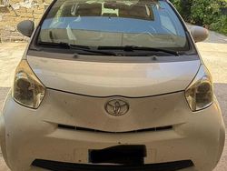 Bianco Usata 2009 Toyota iQ Due volumi | 5500 € (Molto cara)