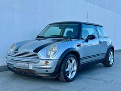 Argento Usata 2004 Mini Cooper Due volumi | 3900 € (Buon prezzo)