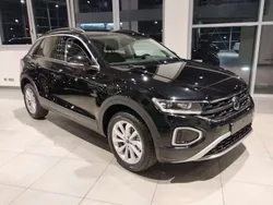 Nero Nuova 2024 VW T-Roc Edition SUV | 28.200 € (Molto cara)