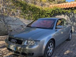 Usata 2001 Audi A4 Tre volumi | 1750 € (Buon prezzo)