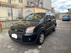 Nero Usata 2007 Ford Fusion Tre volumi | 2800 €