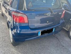 Grigio Usata 2000 Toyota Yaris Tre volumi | 400 € (Super prezzo)